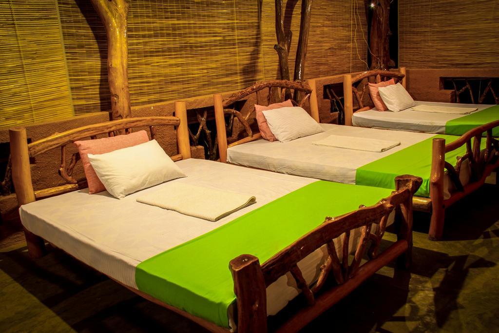 Yalaway Nature Villa 티사마하라마 외부 사진