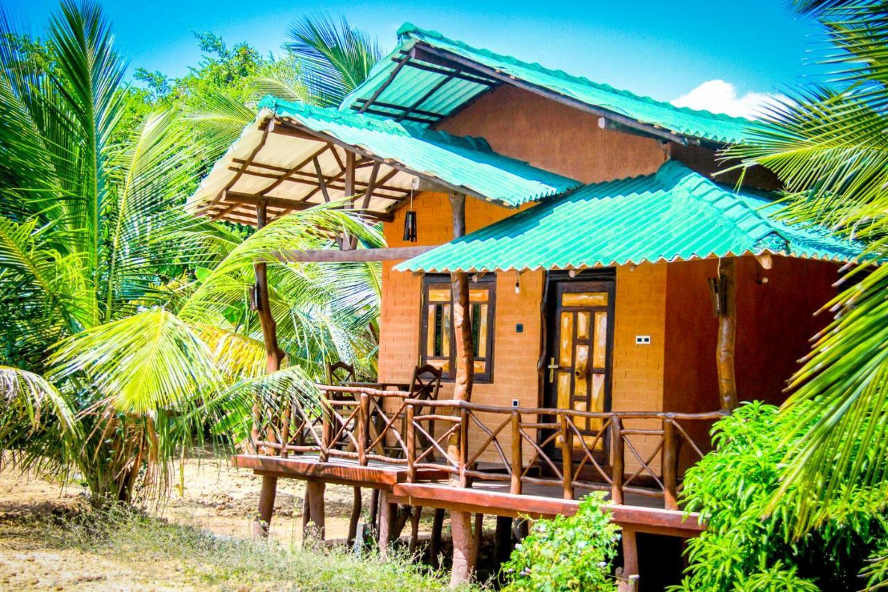 Yalaway Nature Villa 티사마하라마 외부 사진