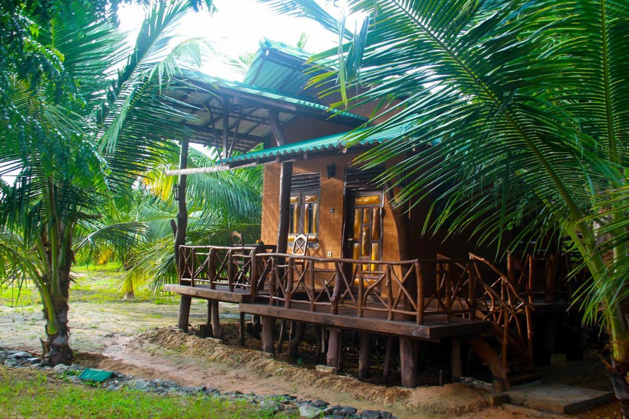 Yalaway Nature Villa 티사마하라마 외부 사진