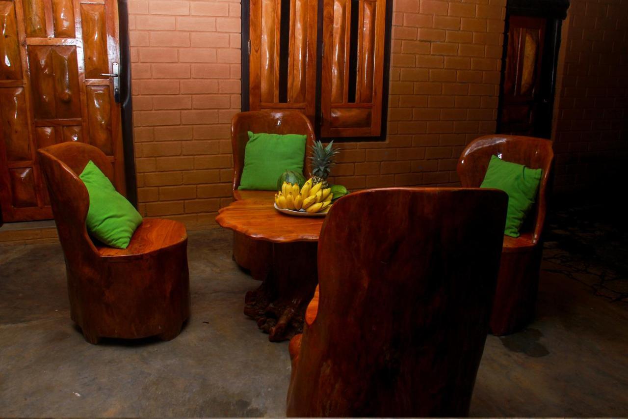 Yalaway Nature Villa 티사마하라마 외부 사진