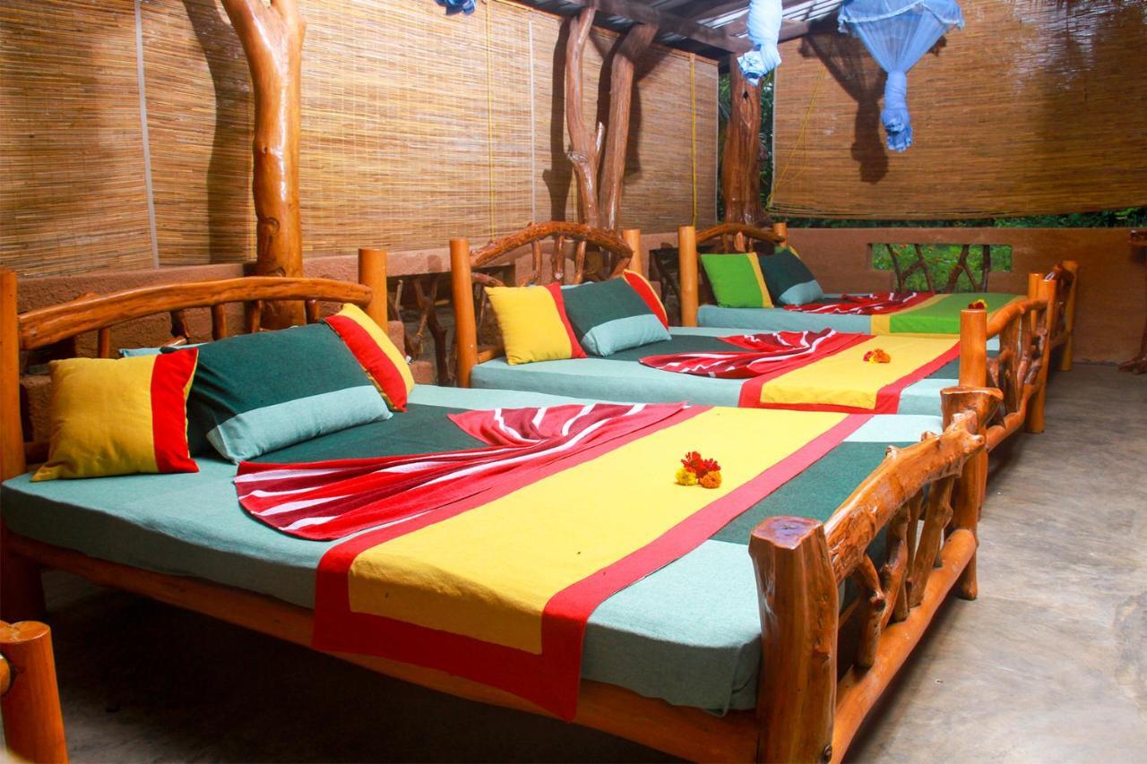 Yalaway Nature Villa 티사마하라마 외부 사진