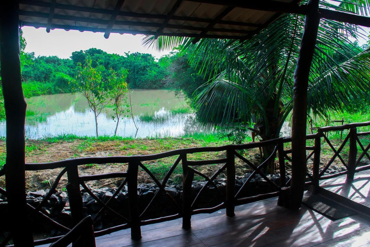 Yalaway Nature Villa 티사마하라마 외부 사진